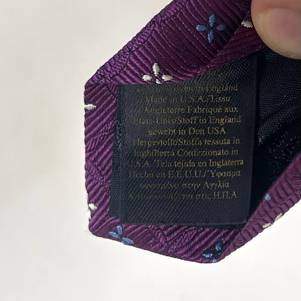 Brooks Brothers Necktie Purple Geometric Silk Woven England 3 1/2 x 58 1/4
